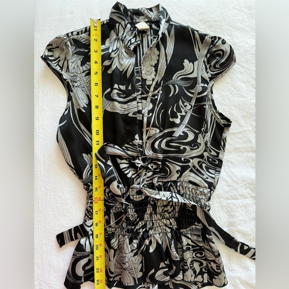 Black/Silver floral pattern top - Picture 5 of 15